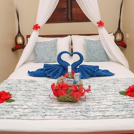Blue Bay Resort พอร์ตวิลา ภายนอก รูปภาพ