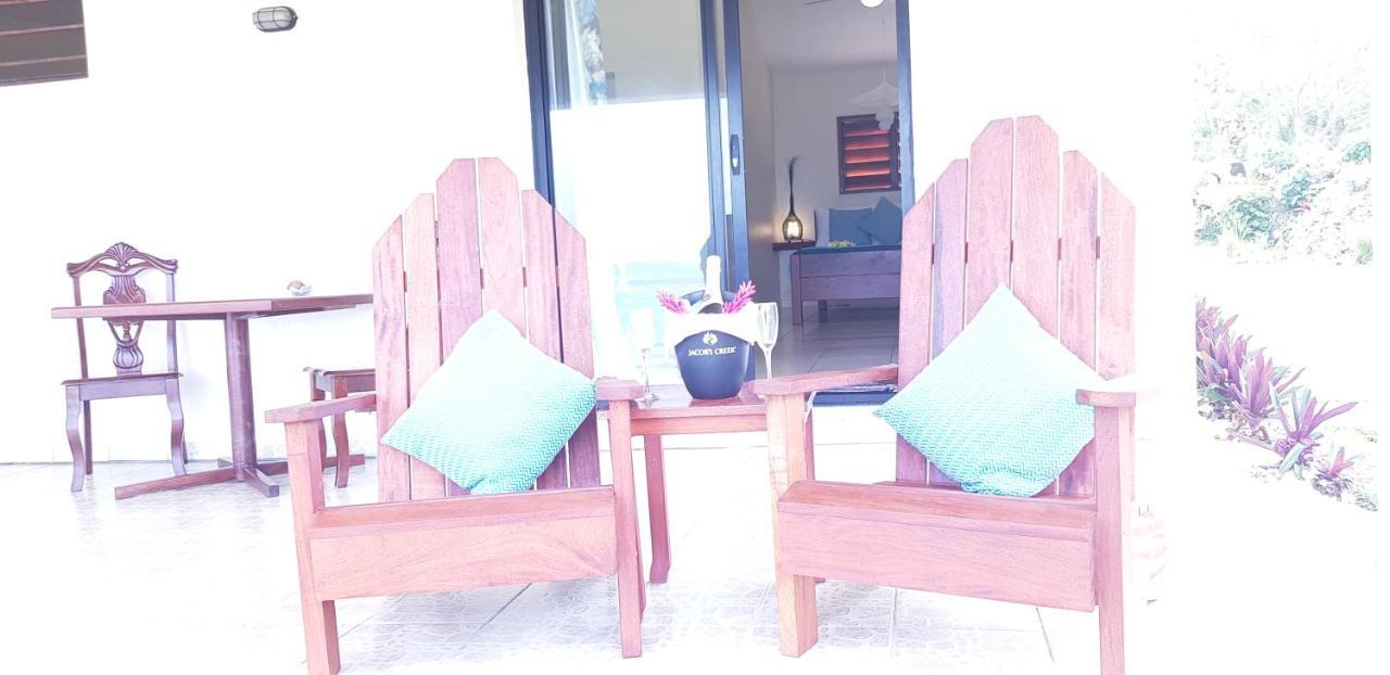 Blue Bay Resort พอร์ตวิลา ภายนอก รูปภาพ