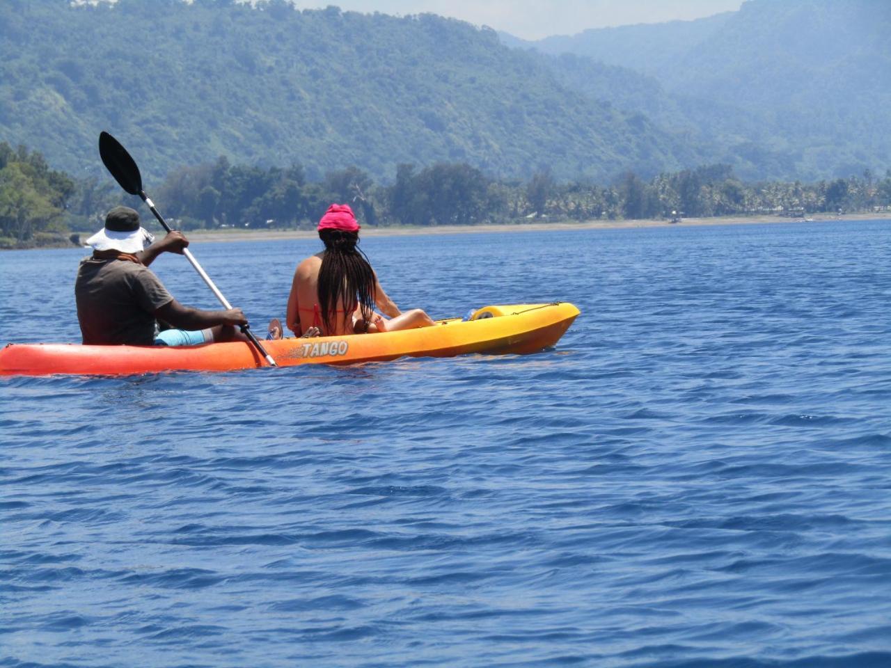 Blue Bay Resort พอร์ตวิลา ภายนอก รูปภาพ